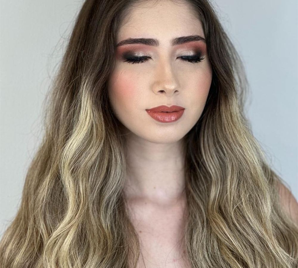 Atendimento de beleza no salão Hairton Bruno Conceito